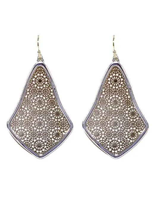 TE9576 Pointed Teardrop Cutout Earrings